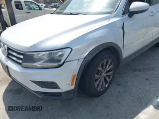 2018 Volkswagen Tiguan SEL with VIN 3VV2B7AX8JM105246, listed as a IAAI auction lot 41906838 with 110,749 mi miles and . Bid and sale history available at DreamBid. Image 6.