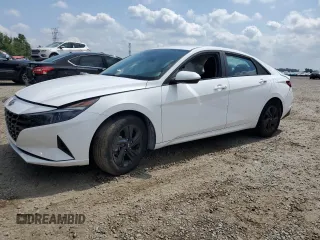 2023 Hyundai Elantra Blue z VIN KMHLM4AJ4PU077744, wystawiony jako Copart lot #56023815 z przebiegiem 10 407 mil mil oraz Szkoda całkowita • Salvage title. Historia ofert i sprzedaży dostępna na DreamBid. Obrazek 1.