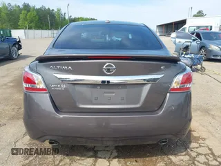 2015 Nissan Altima S with VIN 1N4AL3AP2FN379061, listed as a IAAI auction lot 41995960 with 313,153 mi miles and . Bid and sale history available at carsss.com. Image 16.