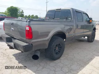 2008 Ford Super Duty F-250 SRW XL with VIN 1FTSW21R18ED60117, listed as a IAAI auction lot 42072677 with 334,421 mi miles. Bid and sale history available at carsss.com. Image 4.