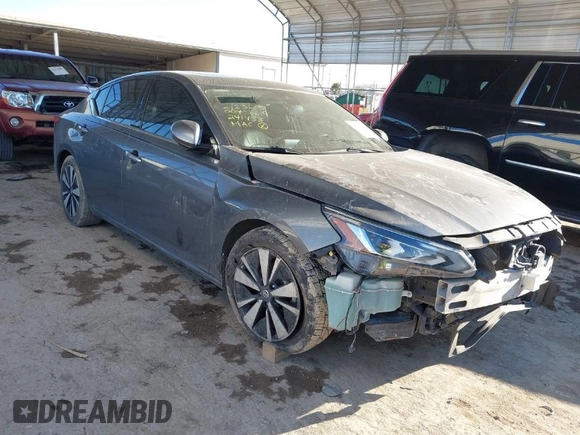 2020 Nissan Altima 2.5 SL with VIN 1N4BL4EV0LC241433, listed as a IAAI auction lot 41664402 with 84,106 mi miles. Bid and sale history available at carsss.com. Image 1.