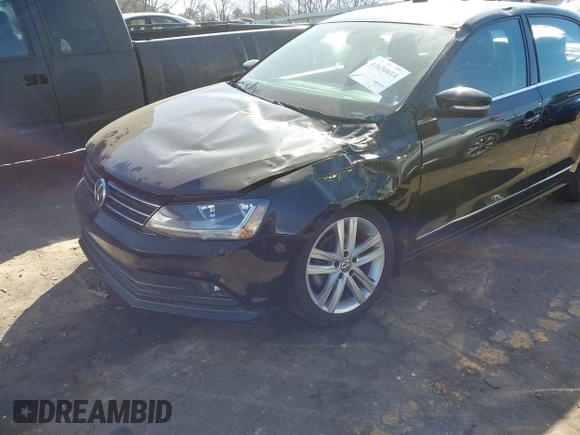 2017 Volkswagen Jetta SEL z VIN 3VWL17AJ5HM246543, wystawiony jako IAAI lot #41650614 z przebiegiem 112 168 mil mil oraz . Historia ofert i sprzedaży dostępna na DreamBid. Obrazek 6.