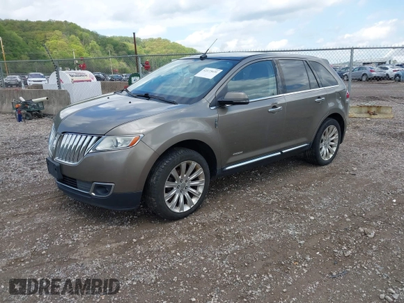 2012 Lincoln MKX with VIN 2LMDJ8JK4CBL11396, listed as a IAAI auction lot 42173631 with 184,597 mi miles and . Bid and sale history available at DreamBid. Image 17.