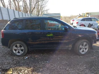 2016 Jeep Compass High Altitude Edition with VIN 1C4NJDEB1GD663181, listed as a IAAI auction lot 41757428 with 67,706 mi miles. Bid and sale history available at carsss.com. Image 13.