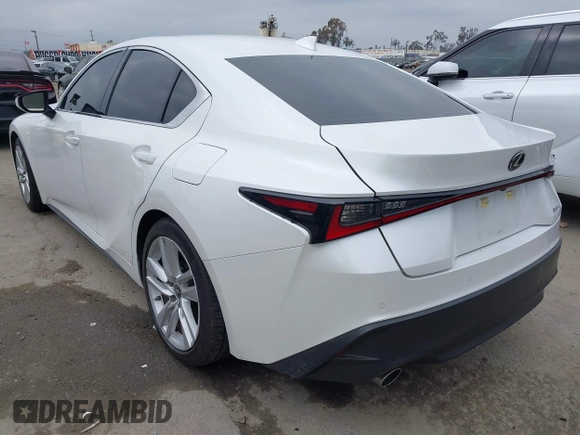 2021 Lexus IS 300 z VIN JTHCA1D27M5115858, wystawiony jako IAAI lot #42131418 z przebiegiem 17 069 mil mil oraz . Historia ofert i sprzedaży dostępna na DreamBid. Obrazek 3.