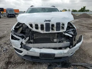 2020 Jeep Cherokee Latitude Plus with VIN 1C4PJLLBXLD561068, listed as a Copart auction lot 53815785 with 179,449 mi miles and Salvage title. Bid and sale history available at DreamBid. Image 5.