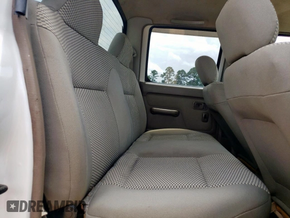 2001 Nissan Frontier SE z VIN 1N6ED27T21C305986, wystawiony jako Copart lot #59665065 z przebiegiem 201 540 mil mil oraz Czysty tytuł • Clean title. Historia ofert i sprzedaży dostępna na DreamBid. Obrazek 10.