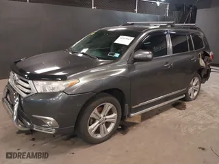 2012 Toyota Highlander with VIN 5TDBK3EH7CS112265, listed as a IAAI auction lot 41923167 with 113,655 mi miles. Bid and sale history available at carsss.com. Image 17.