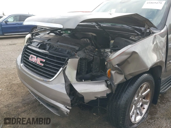 2007 GMC Yukon XL SLT with VIN 1GKFK16367J249925, listed as a IAAI auction lot 41869479 with 1 mi miles. Bid and sale history available at carsss.com. Image 6.