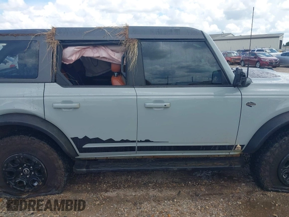 2021 Ford Bronco with VIN 1FMEE5DP6MLA61655, listed as a IAAI auction lot 42492762 with 88,313 mi miles and . Bid and sale history available at DreamBid. Image 13.