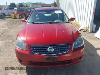 2005 Nissan Altima 2.5 S with VIN 1N4AL11D55N922251, listed as a IAAI auction lot 41964617 with 155,222 mi miles. Bid and sale history available at carsss.com. Image 12.