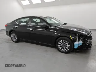 2025 Nissan Altima SV with VIN 1N4BL4DV3SN351686, listed as a Copart auction lot 53694135 with 6,388 mi miles and Clean Title. Bid and sale history available at carsss.com. Image 4.