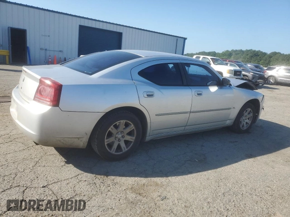 2006 Dodge Charger z VIN 2B3KA43G86H528185, wystawiony jako Copart lot #58007605 z przebiegiem 266 197 mil mil oraz Szkoda całkowita • Salvage title. Historia ofert i sprzedaży dostępna na DreamBid. Obrazek 3.