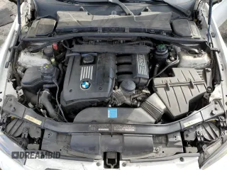 2008 BMW 3 Series 328i z VIN WBAWV13538P119914, wystawiony jako Copart lot #45046775 z przebiegiem 193 008 mil mil oraz Czysty tytuł • Clean title. Historia ofert i sprzedaży dostępna na DreamBid. Obrazek 11.