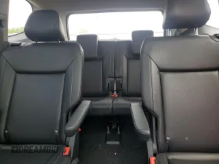 2019 Volkswagen Atlas SEL with VIN 1V2MR2CA0KC526622, listed as a Copart auction lot 58791515 with 65,157 mi miles and Salvage title. Bid and sale history available at DreamBid. Image 10.
