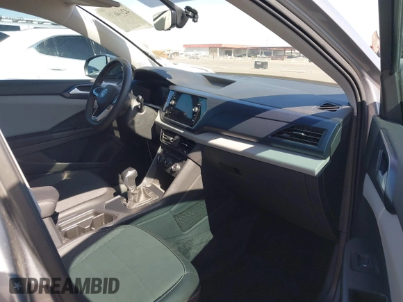2022 Volkswagen Taos SE с VIN 3VVRX7B20NM100096, выставлен на аукционе IAAI как лот 42146351 с пробегом 17 522 миль миль и . История ставок и продаж доступна на DreamBid. Изображение 5.
