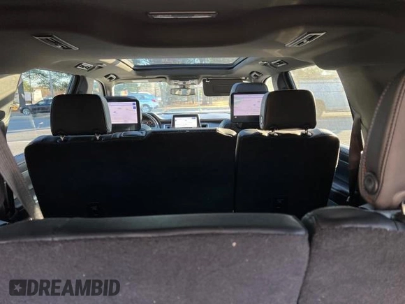 2021 Chevrolet Suburban RST z VIN 1GNSKEKD0MR457206, wystawiony jako Copart lot #87004944 z przebiegiem 139 570 mil mil oraz Czysty tytuł • Clean title. Historia ofert i sprzedaży dostępna na DreamBid. Obrazek 9.