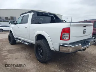 2019 Ram 2500 Big Horn with VIN 3C6UR5DL7KG587151, listed as a IAAI auction lot 42086628 with 137,868 mi miles. Bid and sale history available at carsss.com. Image 3.