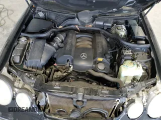 2001 Mercedes-Benz E 320 z VIN WDBJF65J91B339674, wystawiony jako Copart lot #50374725 z przebiegiem 205 940 mil mil oraz Szkoda całkowita • Salvage title. Historia ofert i sprzedaży dostępna na DreamBid. Obrazek 12.