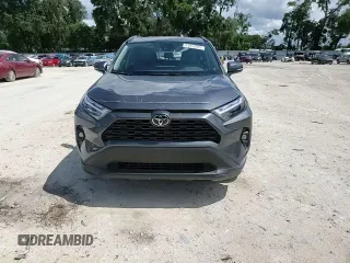 2023 Toyota RAV4 XLE Premium z VIN 2T3C1RFV7PC222978, wystawiony jako Copart lot #61953295 z przebiegiem 33 679 mil mil oraz Szkoda całkowita • Salvage title. Historia ofert i sprzedaży dostępna na DreamBid. Obrazek 14.