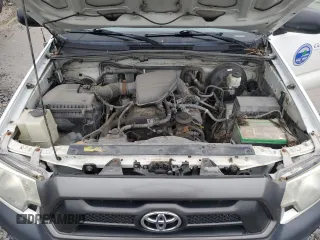 2014 Toyota Tacoma with VIN 5TFPX4EN4EX020207, listed as a Copart auction lot 58547595 with 260,381 mi miles and Salvage title. Bid and sale history available at DreamBid. Image 11.
