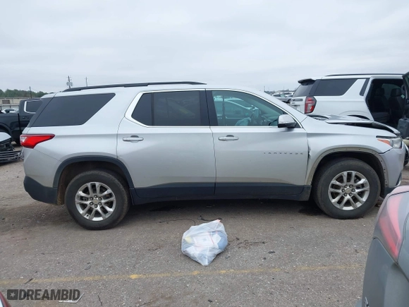 2019 Chevrolet Traverse LT Cloth with VIN 1GNERGKW2KJ291739, listed as a IAAI auction lot 41606802 with 114,608 mi miles. Bid and sale history available at carsss.com. Image 13.