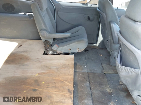 2006 Dodge Grand Caravan SE with VIN 1D4GP24RX6B698194, listed as a IAAI auction lot 41832034 with Not Provided miles and . Bid and sale history available at DreamBid. Image 8.