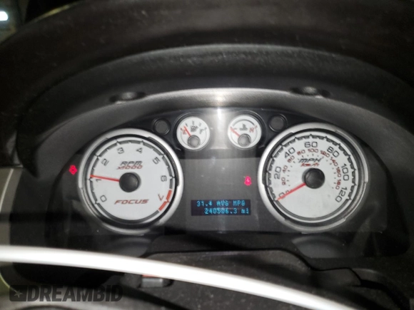2011 Ford Focus SES with VIN 1FAHP3GNXBW178019, listed as a Copart auction lot 50555735 with 240,506 mi miles and Salvage Title. Bid and sale history available at DreamBid. Image 9.
