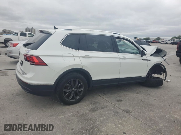 2023 Volkswagen Tiguan SE with VIN 3VV3B7AX7PM117286, listed as a Copart auction lot 51980725 with Not provided miles and Salvage title. Bid and sale history available at DreamBid. Image 3.