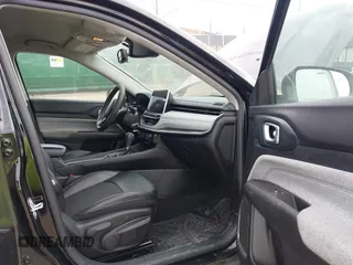 2022 Jeep Compass Latitude with VIN 3C4NJDBB6NT117925, listed as a IAAI auction lot 41779788 with 58,480 mi miles and . Bid and sale history available at DreamBid. Image 5.