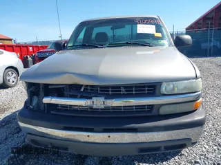 2000 Chevrolet Silverado 1500 with VIN 1GCEC14V1YZ105095, listed as a IAAI auction lot 42059944 with 245,089 mi miles and . Bid and sale history available at DreamBid. Image 13.