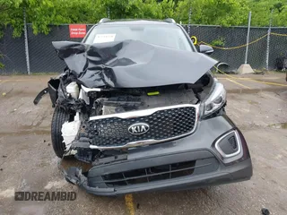 2017 Kia Sorento LX с VIN 5XYPGDA52HG291151, выставлен на аукционе IAAI как лот 42294750 с пробегом 134 442 миль миль и . История ставок и продаж доступна на DreamBid. Изображение 12.