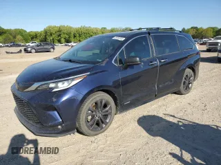 2021 Toyota Sienna XSE z VIN 5TDDRKEC0MS020631, wystawiony jako Copart lot #48259245 z przebiegiem 80 307 mil mil oraz Szkoda całkowita • Salvage title. Historia ofert i sprzedaży dostępna na DreamBid. Obrazek 1.