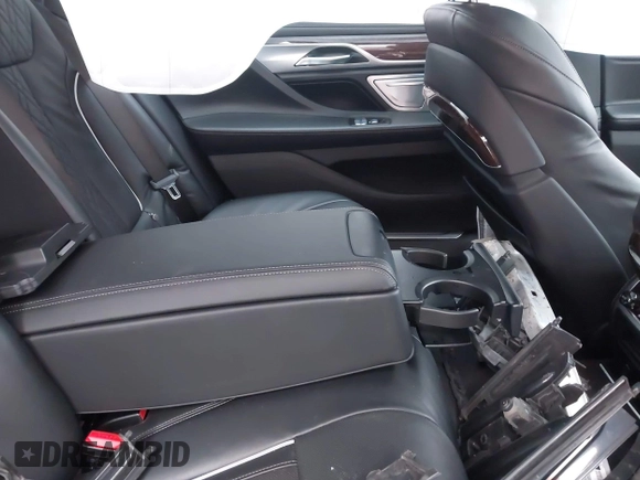 2021 BMW 7 Series 750i xDrive with VIN WBA7U2C09MCF54281, listed as a IAAI auction lot 41725986 with Not provided miles and . Bid and sale history available at DreamBid. Image 8.