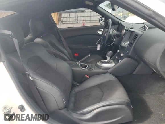 2017 Nissan 370Z z VIN JN1AZ4EH9HM952650, wystawiony jako Copart lot #49354135 z przebiegiem 62 141 mil mil oraz Szkoda całkowita • Salvage title. Historia ofert i sprzedaży dostępna na DreamBid. Obrazek 10.