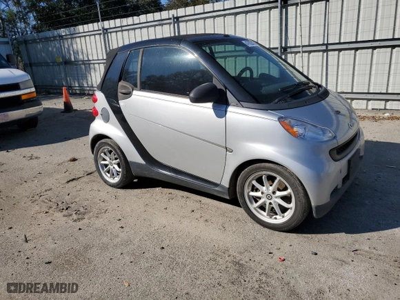 2009 Smart fortwo Passion with VIN WMEEK31X59K211646, listed as a Copart auction lot 47829435 with 193,002 mi miles and Clean Title. Bid and sale history available at carsss.com. Image 4.