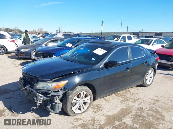 2013 Acura ILX with VIN 19VDE1F3XDE008994, listed as a IAAI auction lot 41251670 with 172,398 mi miles. Bid and sale history available at carsss.com. Image 2.