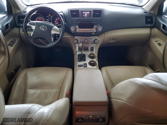 2011 Toyota Highlander with VIN 5TDZK3EH3BS039005, listed as a Copart auction lot 49630925 with 213,065 mi miles and Salvage Title. Bid and sale history available at carsss.com. Image 8.