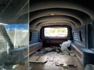 1988 Cadillac Brougham z VIN 1G6DW51Y2J9714052, wystawiony jako Copart lot #77274064 z przebiegiem 69 106 mil mil oraz Szkody całkowita. Historia ofert i sprzedaży dostępna na DreamBid. Obrazek 10.