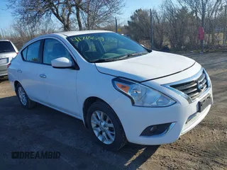 2016 Nissan Versa SV with VIN 3N1CN7AP8GL903922, listed as a IAAI auction lot 41765631 with 144,113 mi miles. Bid and sale history available at carsss.com. Image 1.