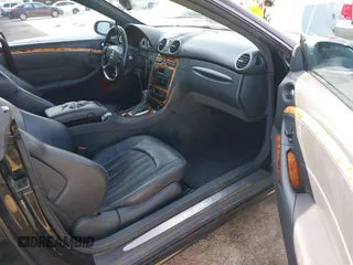 2004 Mercedes-Benz CLK 55 AMG z VIN WDBTK76G14T022337, wystawiony jako IAAI lot #41835855 z przebiegiem 136 083 mil mil oraz . Historia ofert i sprzedaży dostępna na DreamBid. Obrazek 5.