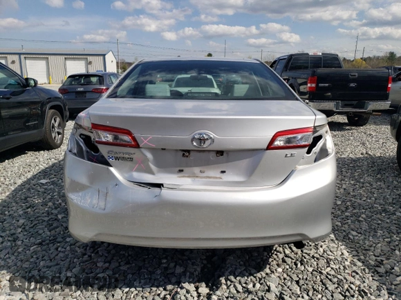 2014 Toyota Camry L with VIN 4T4BF1FK1ER435861, listed as a Copart auction lot 54007535 with 74,369 mi miles and Clean Title. Bid and sale history available at DreamBid. Image 6.