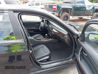 2011 BMW 3 Series 328i с VIN WBAPH7C50BE677673, выставлен на аукционе IAAI как лот 42680579 с пробегом 207 336 миль миль и . История ставок и продаж доступна на DreamBid. Изображение 5.