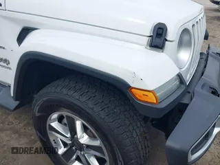 2020 Jeep Wrangler Unlimited Sahara с VIN 1C4HJXEN3LW243588, выставлен на аукционе IAAI как лот 42289351 с пробегом 67 825 миль миль и . История ставок и продаж доступна на DreamBid. Изображение 18.