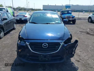 2019 Mazda CX-3 Sport z VIN JM1DKFB71K0445584, wystawiony jako IAAI lot #42210269 z przebiegiem 31 418 mil mil oraz . Historia ofert i sprzedaży dostępna na DreamBid. Obrazek 12.