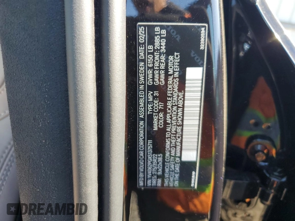 2025 Volvo XC90 with VIN YV4062PGXS1375711, listed as a Copart auction lot 52612965 with 40 mi miles and Salvage Title. Bid and sale history available at DreamBid. Image 13.