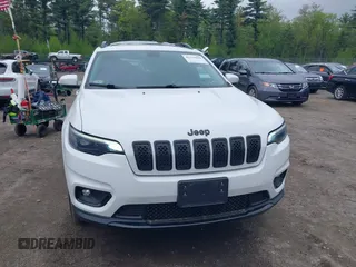 2019 Jeep Cherokee Latitude Plus with VIN 1C4PJMLB8KD320467, listed as a IAAI auction lot 42259659 with 33,368 mi miles and . Bid and sale history available at DreamBid. Image 13.