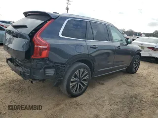 2021 Volvo XC90 Momentum with VIN YV4A221K0M1710832, listed as a Copart auction lot 82125624 with 47,023 mi miles and Salvage Title. Bid and sale history available at carsss.com. Image 3.