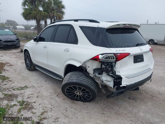 2022 Mercedes-Benz GLE with VIN 4JGFB4KB8NA746431, listed as a IAAI auction lot 41477424 with 49,367 mi miles. Bid and sale history available at carsss.com. Image 3.