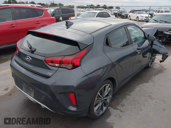 2021 Hyundai Veloster 2.0 with VIN KMHTG6AF1MU032870, listed as a IAAI auction lot 41323767 with 25,955 mi miles. Bid and sale history available at carsss.com. Image 4.
